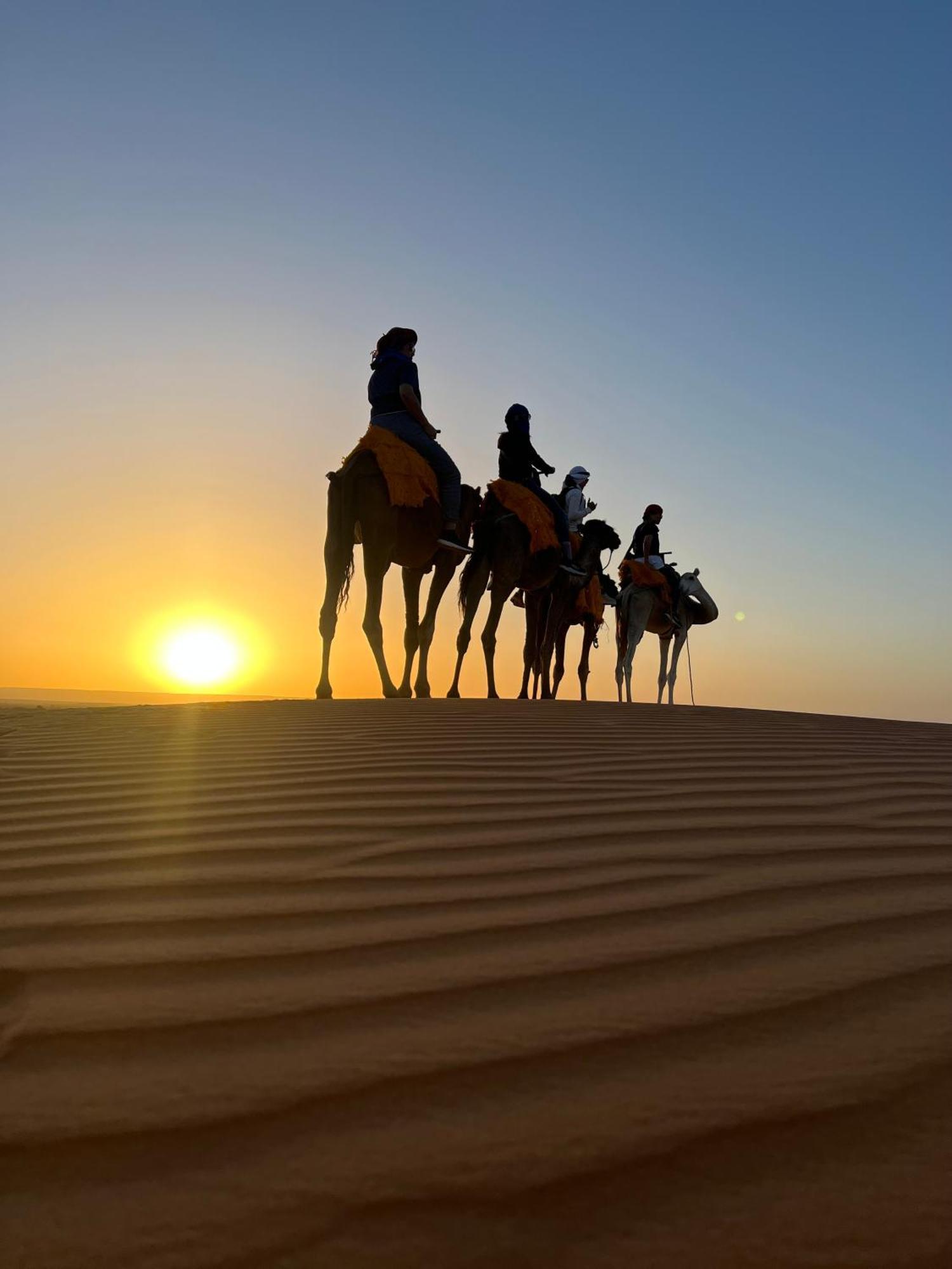 Pueblo Touareg - Private Tents เมอร์ซูกา ภายนอก รูปภาพ